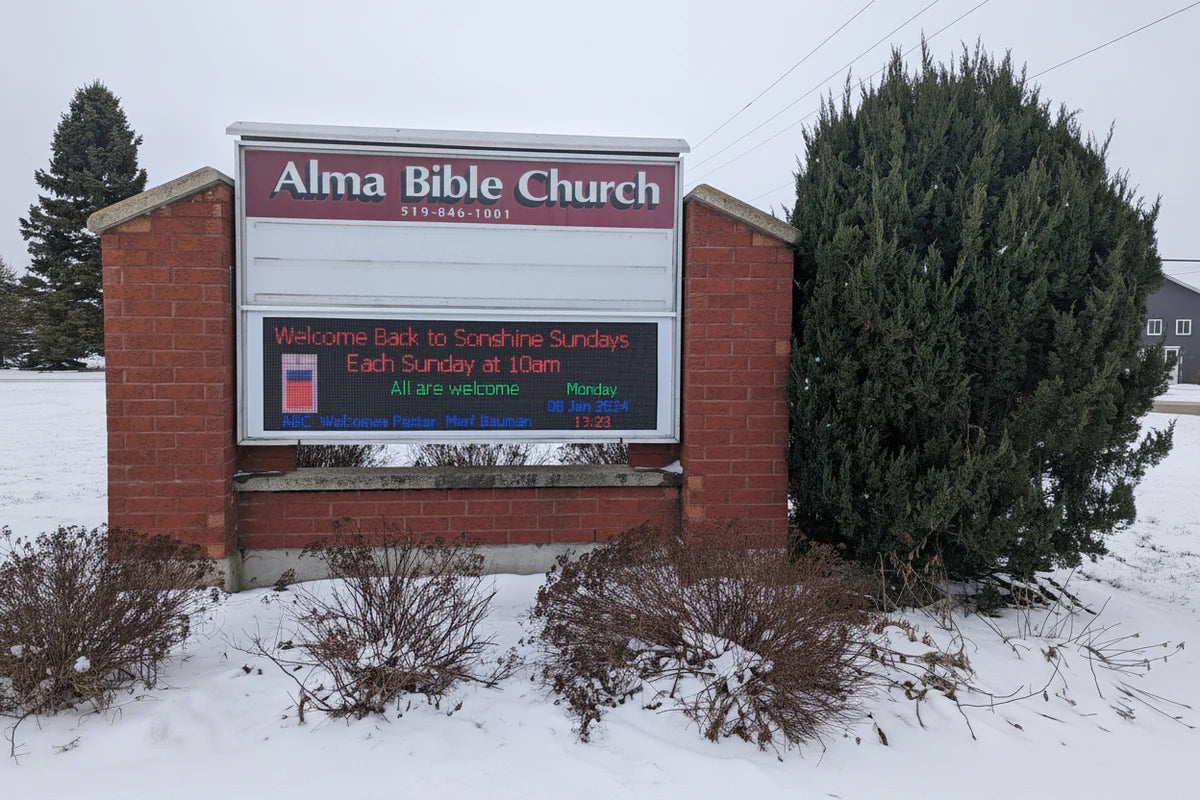 27" High Frame Sealed Outdoor LED Signs